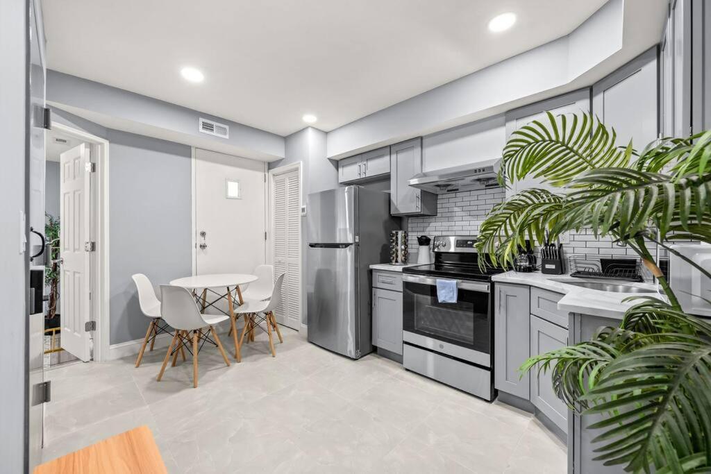 New! Cozy Apt In Center City! 필라델피아 외부 사진