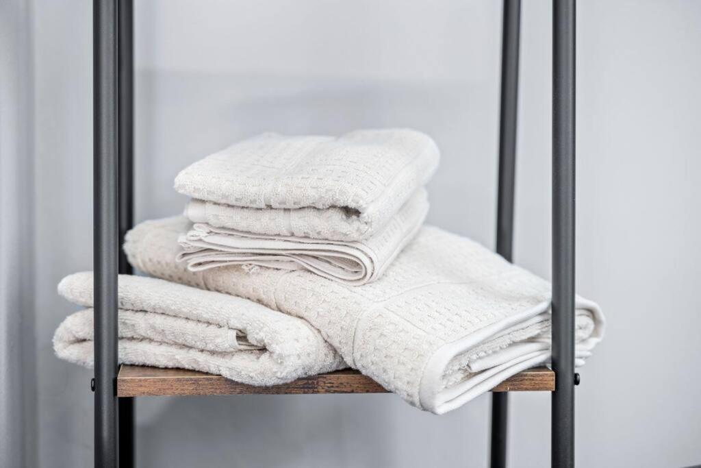 New! Cozy Apt In Center City! 필라델피아 외부 사진